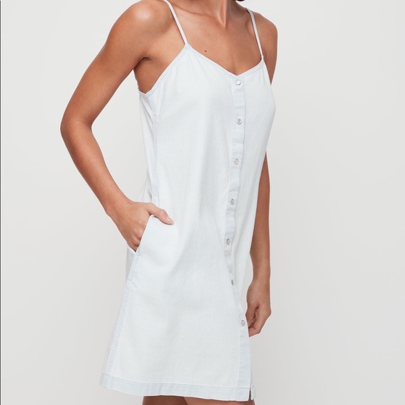 ‼️SOLD Cute v-neck cotton denim dress from Aritzia - Picture 3 of 4